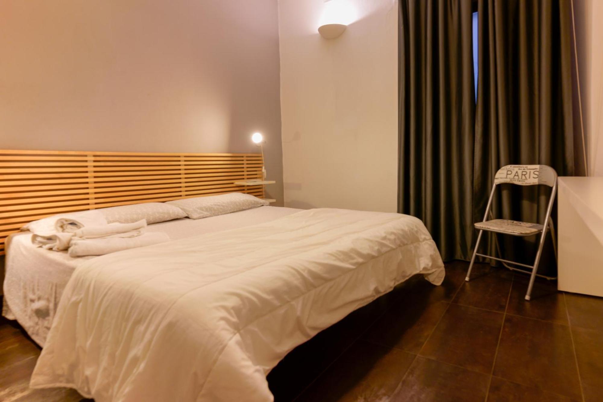 Hotel Il Palazz8 Iglesias Habitación foto