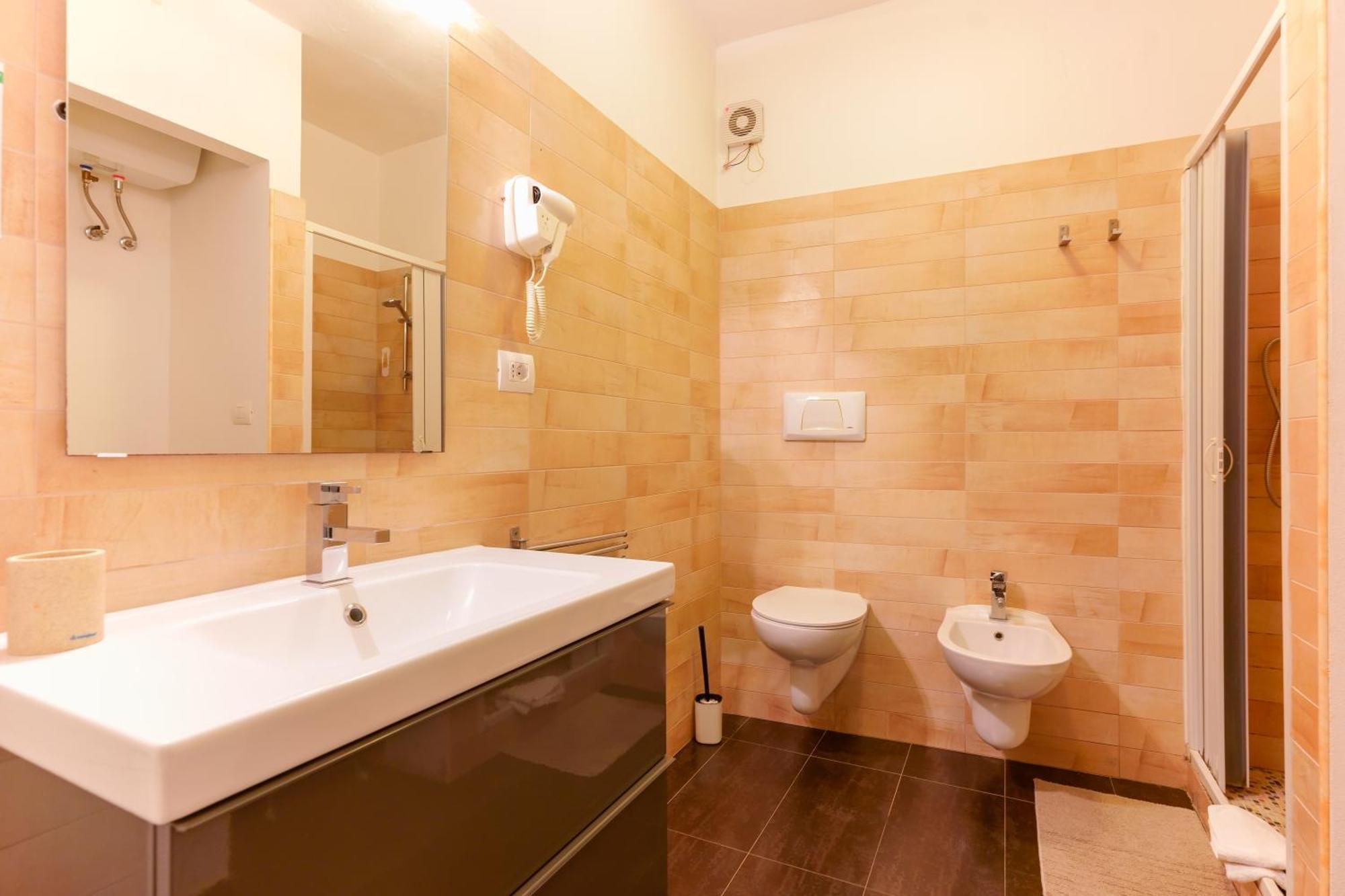 Hotel Il Palazz8 Iglesias Habitación foto